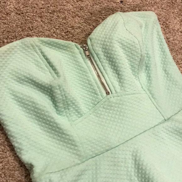 Bebe Mint Green Peplum Dress - Picture 2 of 2